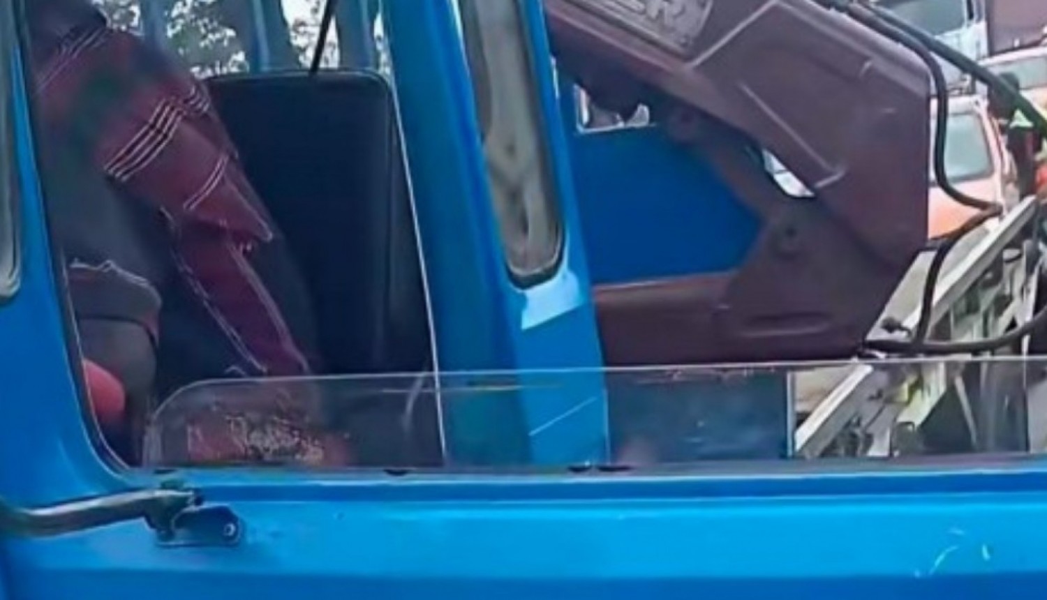 Côte d'Ivoire : Incident d'un camion en infraction qui a essayé de forcer le remorquage d'un taxi, des actions préventives engagées