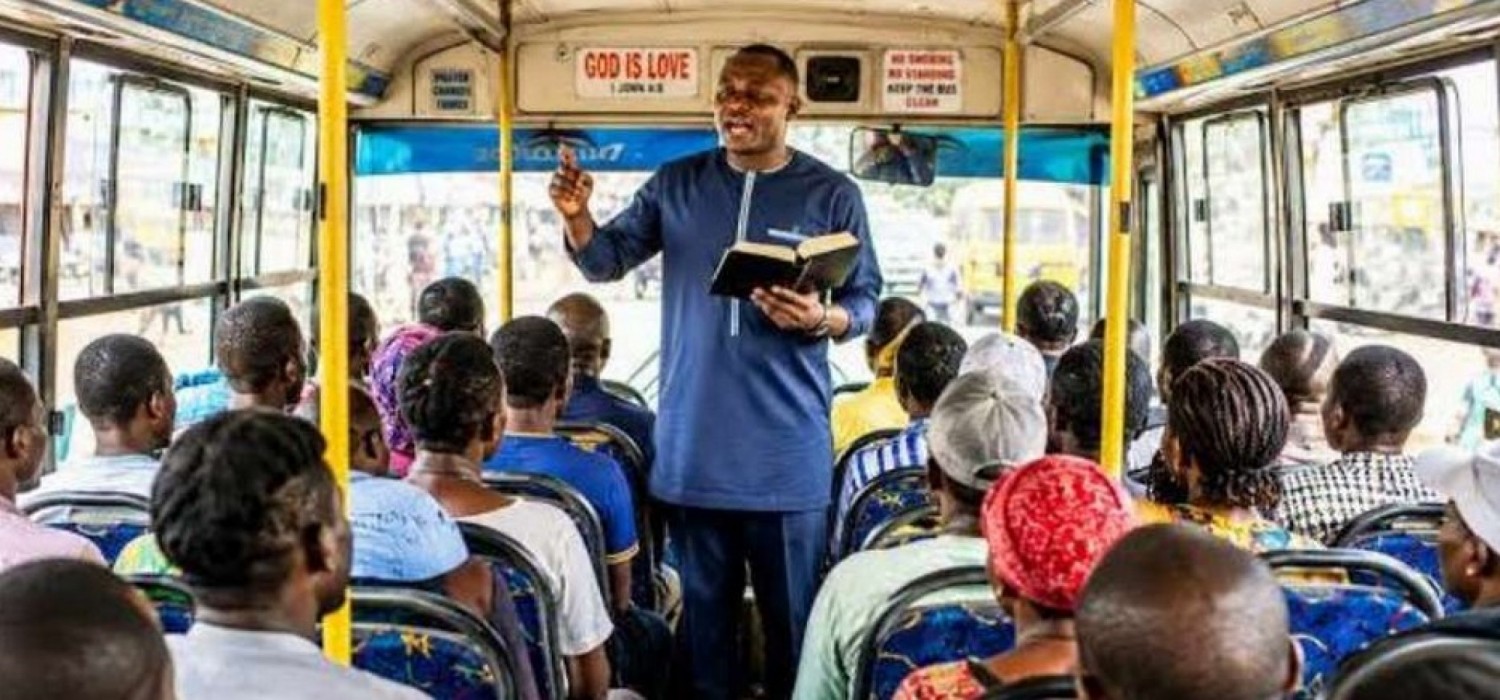 Ghana :  Le gouvernement suspend l'interdiction de prêcher et de vendre dans les bus