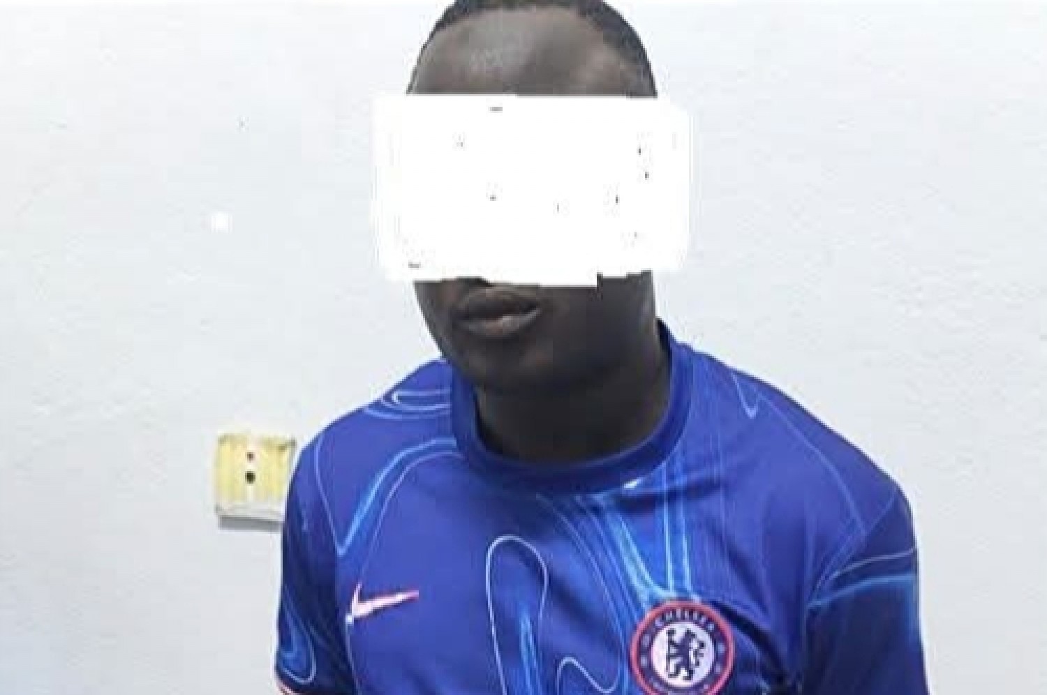 Côte d'Ivoire : Bondoukou, soupçonné d'avoir battu à mort un adolescent de 16 ans, un homme arrêté à la frontière ghanéenne