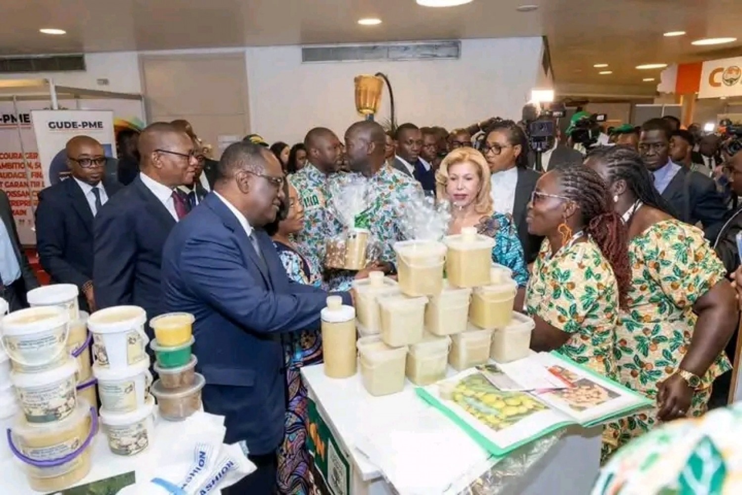 Côte d'Ivoire : Au SNKA 2026, Dominique Ouattara vole au secours des femmes du karité avec 100 millions FCFA