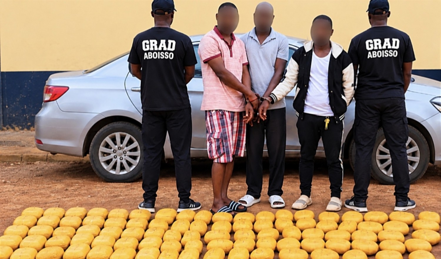 Côte d'Ivoire : Grand-Bassam, 148 kg de cannabis saisis dans deux véhicules VTC, trois personnes interpellées