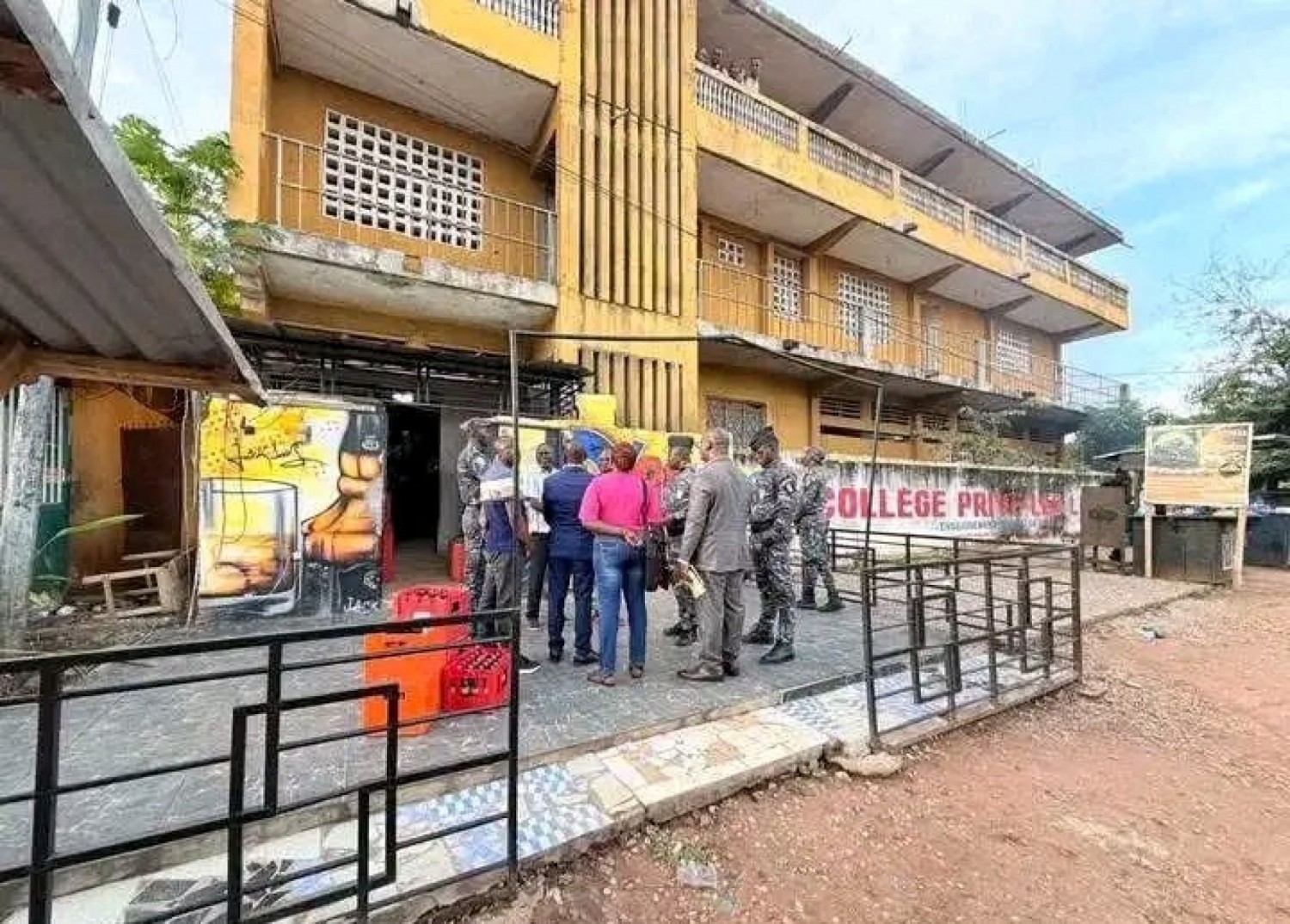 Côte d'Ivoire : Bouaké, des maquis illégaux maintenus près des écoles grâce à des « bras longs », les petits commerces chassés, le maire interpellé sur le deux poids, deux mesures