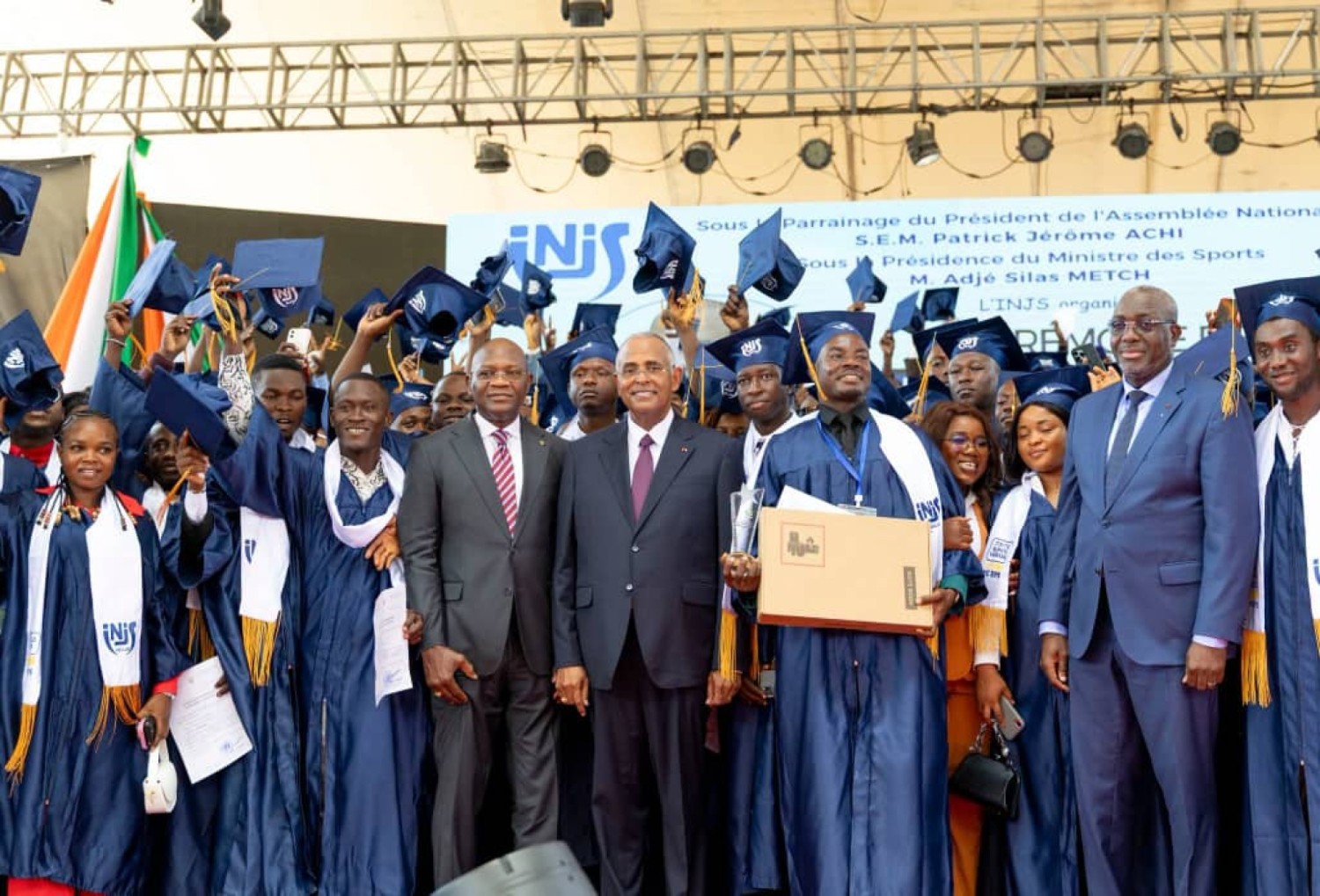 Côte d'Ivoire : INJS, 2 462 nouveaux diplômés célébrés en présence de Patrick Achi