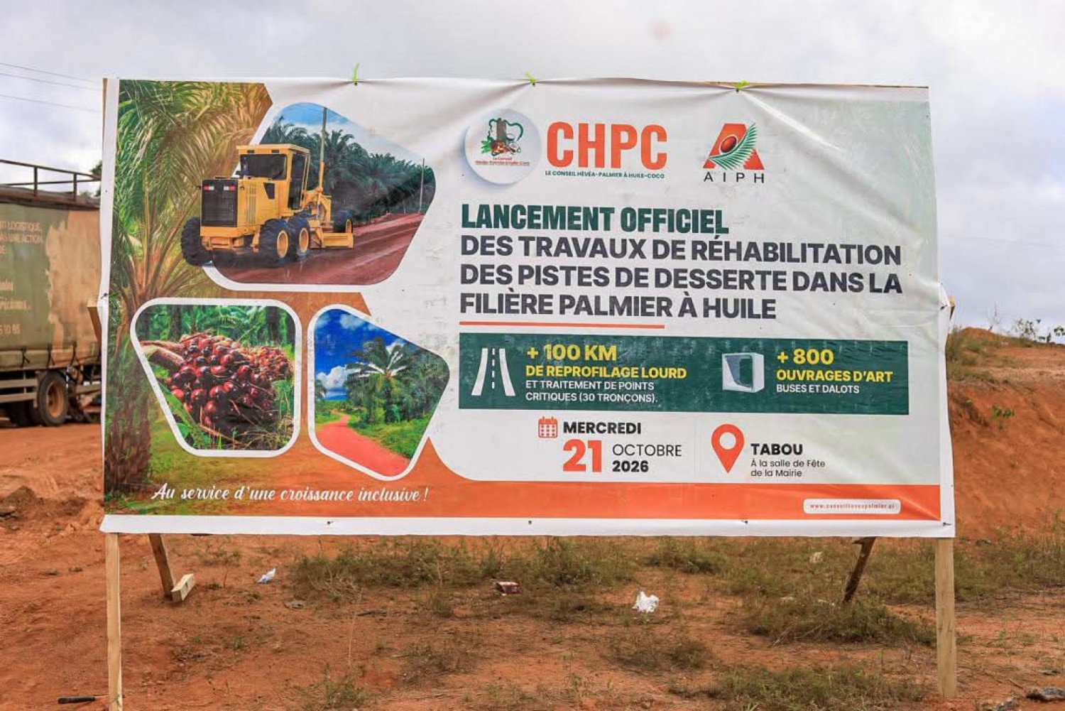 Côte d'Ivoire : Tabou, le Conseil hévéa-palmier à huile-coco (CHPC) lance des travaux de réhabilitation des pistes agricoles