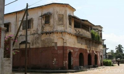 Côte d'Ivoire : Destruction  d'un bà¢timent du patrimoine de  l'Unesco à  Grand Bassam, l'Etat porte plainte