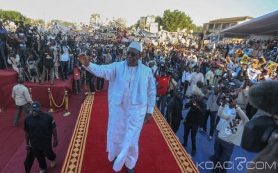 Sénégal: Première journée de campagne, Sall annonce un coup KO, ses challengers font feu sur lui