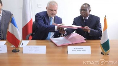 Côte d'Ivoire : Le consulat de France et l'INPHB signent  un accord en vue de faciliter la délivrance des visas aux enseignants