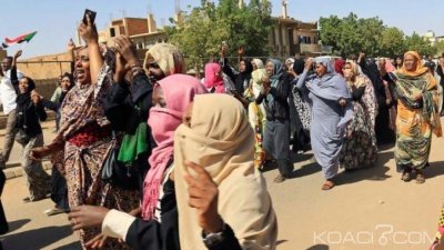 Soudan  : Neuf soudanaises condamnées à  20 coup de  fouets pour avoir manifesté