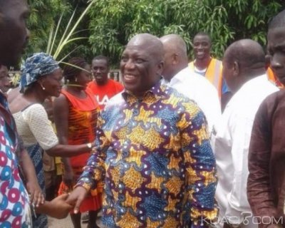 Côte d'Ivoire : Revenu d'exil, Lazare Koffi chez ses parents, un meeting de Simone Gbagbo prévu