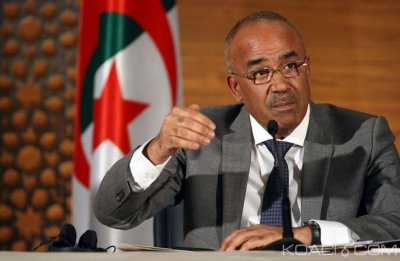Algérie : Contesté, Bouteflika nomme son gouvernement de transition