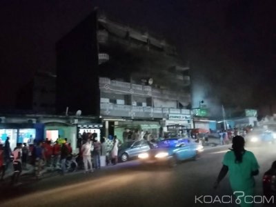 Côte d'Ivoire : A Yopougon, un immeuble en feu