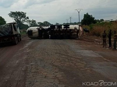 Côte d'Ivoire: Accident de circulation, une citerne se renverse sur la chaussée