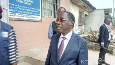 Côte d'Ivoire : Abobo, Aka Aouélé ordonne la fermeture de trois centres de santé privés et annonce l'ouverture de l'hôpital Houphouët-Boigny le 15 mai