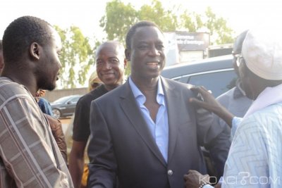 Sénégal : Affaire des faux billets, le célèbre chanteur Thione Seck et son présumé complice Alaye Djité relaxés par le tribunal