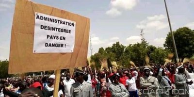 Burkina Faso: Des administrateurs civils battent le pavé pour de meilleures conditions de vie et de travail