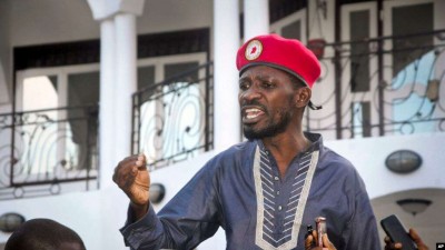 Ouganda: L'artiste Bobi Wine officialise sa candidature à la  présidentielle de 2021