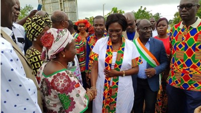 Côte d'Ivoire: Hommage à Memel Fotê, à Dabou, Simone accueillie par un proche de Soro