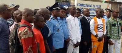 Côte d'Ivoire :  Après avoir fait peau neuve, un commissariat commémore l'indépendance avec la population
