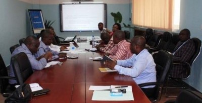 Cameroun: Près de 25 000 fonctionnaires sous la menace de suspension