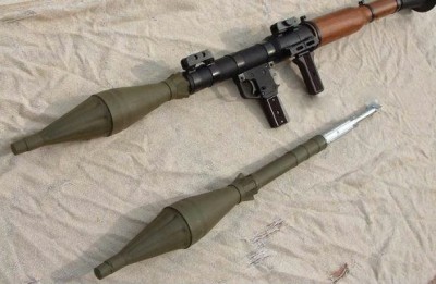 Côte d'Ivoire : Des roquettes découvertes dans un champ de cacao, une enquête ouverte