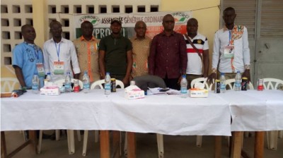 Côte d'Ivoire: Plus de 1000 actes des enseignants bivalents en attente de signature, un sit-in annoncé  à la primature