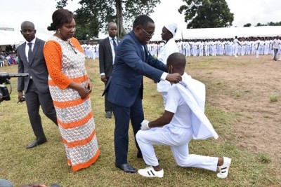 Côte d'Ivoire: 1011 infirmiers et sages-femmes et 398 techniciens supérieurs intègrent officiellement le secteur de la santé