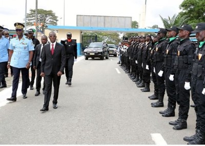Côte d'Ivoire : Face aux nouvelles recrues de la police, le ministre  Vagondo Diomandé partage sa vision  à la tête de  son département
