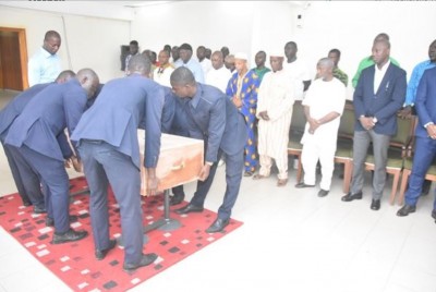 Côte d'Ivoire : Le corps du footballeur Diomandé Mé décédé tragiquement en Inde, rapatrié à Abidjan