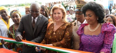 Côte d'Ivoire: Pas de répit pour Dominique Ouattara, fraichement rentrée des USA, elle inaugure et équipe le centre de santé de la cité SOGEFIA de Dimbokro