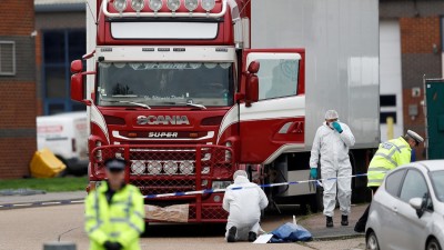 Soudan: 12 migrants  découverts  dans  un camion frigorifique  en Belgique