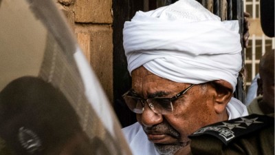Soudan:  Omar El Béchir visé par de nouvelles poursuites pour son rôle dans le putsch de 1989