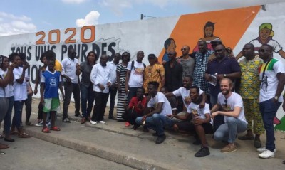 Côte d'Ivoire: 2020, pour des élections apaisées, à Treichville,  ils donnent un coup de pinceau pour sensibiliser les acteurs politiques
