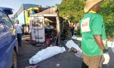 Côte d'Ivoire: Drame, terrible accident sur l'axe Daloa-Vavoua entre un minicar et un camion remorque, 15 morts, des blessés graves