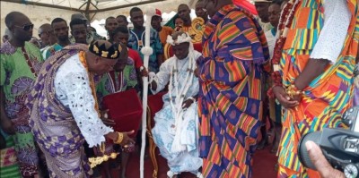 Côte d'Ivoire: Intronisé en décembre 2018, Nanan Djombo Valentin nouveau chef du village d'Attiekoi a officiellement pris fonction