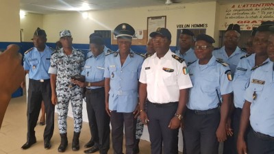 Côte d'Ivoire: Un presumé gang de microbes interpellé par la police, le 34ème arrondissement reçoit les honneurs de Ange Kessy