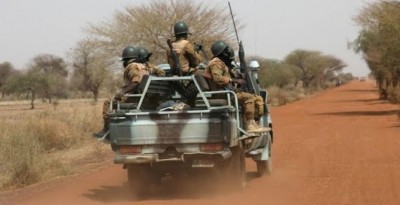 Burkina Faso:  Onze soldats tués dans une embuscade à Hallalé