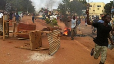 Centrafrique:  A Bangui, des combats entre commerçants et miliciens font 11 morts au moins