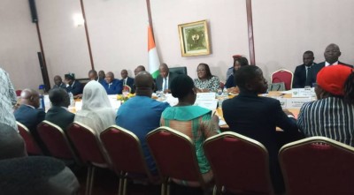 Côte d'Ivoire :  Dialogue politique, Gouvernement, groupements et partis politiques se rencontrent demain à la Primature après un conseil des ministres