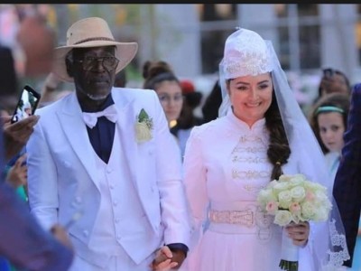 Côte d'Ivoire : Accusé par sa fille, Alpha brandit les preuves de son divorce avec Hong Ran Young