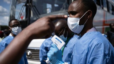 Afrique du Sud : Coronavirus, deux contaminés inculpés de «tentative de meurtre » pour avoir violé la quarantaine