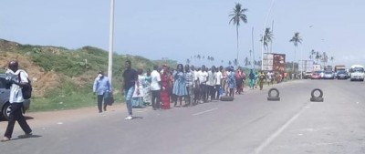 Côte d'Ivoire : Coronavirus, passage aux corridors sanitaires pour sortir d'Abidjan, file d'attente et embouteillages monstres