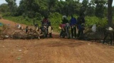 Côte d'Ivoire : Niakara, pour faire respecter le couvre-feu, des Gendarmes s'attaquent aux populations du village de Arikokaha