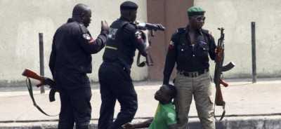 Nigeria : La police accusée de tirer à balle réelle sur ceux qui ne respectent pas le confinement, elle demande des preuves
