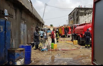 Côte d'Ivoire : Koumassi, un incendie déclenché dans des  magasins de stockage clandestin, un mort