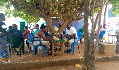 Côte d'Ivoire : Coronavirus, à Yopougon, le respect d'1 mètre pose problème, voici le nouveau bilan