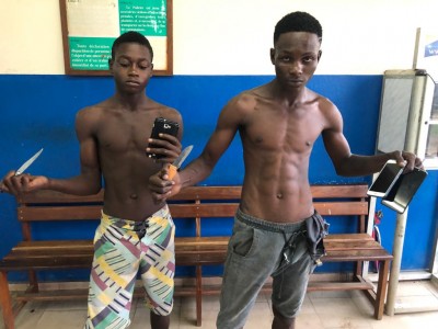 Côte d'Ivoire : Spécialisés dans des vols en réunion, deux présumés délinquants interpellés à Abobo
