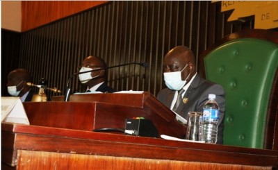 Côte d'Ivoire : Les  députés ont voté 12 projets de loi dont celui portant sur la suspension de la hausse des loyers et  des procédures d'expulsion des locataires