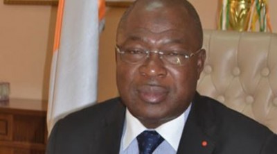 Côte d'Ivoire : Les fonctionnaires suspendus en 2014 toujours dans l'attente d'une décision du Ministre Issa Coulibaly