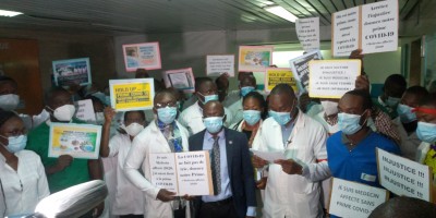 Côte d'Ivoire : Mécontents, des agents de santé assiègent le ministère de la santé au Plateau
