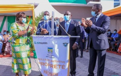 Côte d'Ivoire : Semaine Nationale de la Propreté, le maire de Koumassi élevé au rang d'Ambassadeur d'Honneur de la Salubrité